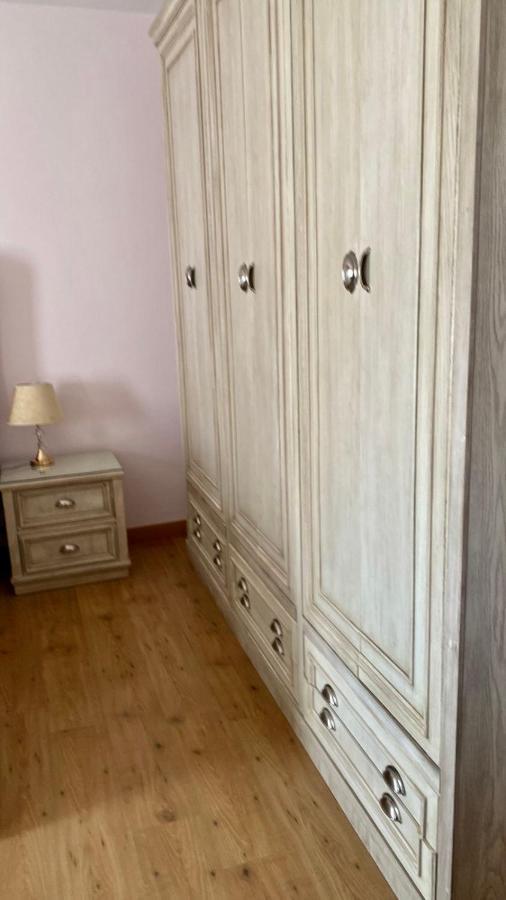Luxurious 3 Bedroom Rustic Apartment Overlooking Huge Garden - For Families And Couples Kairó Kültér fotó