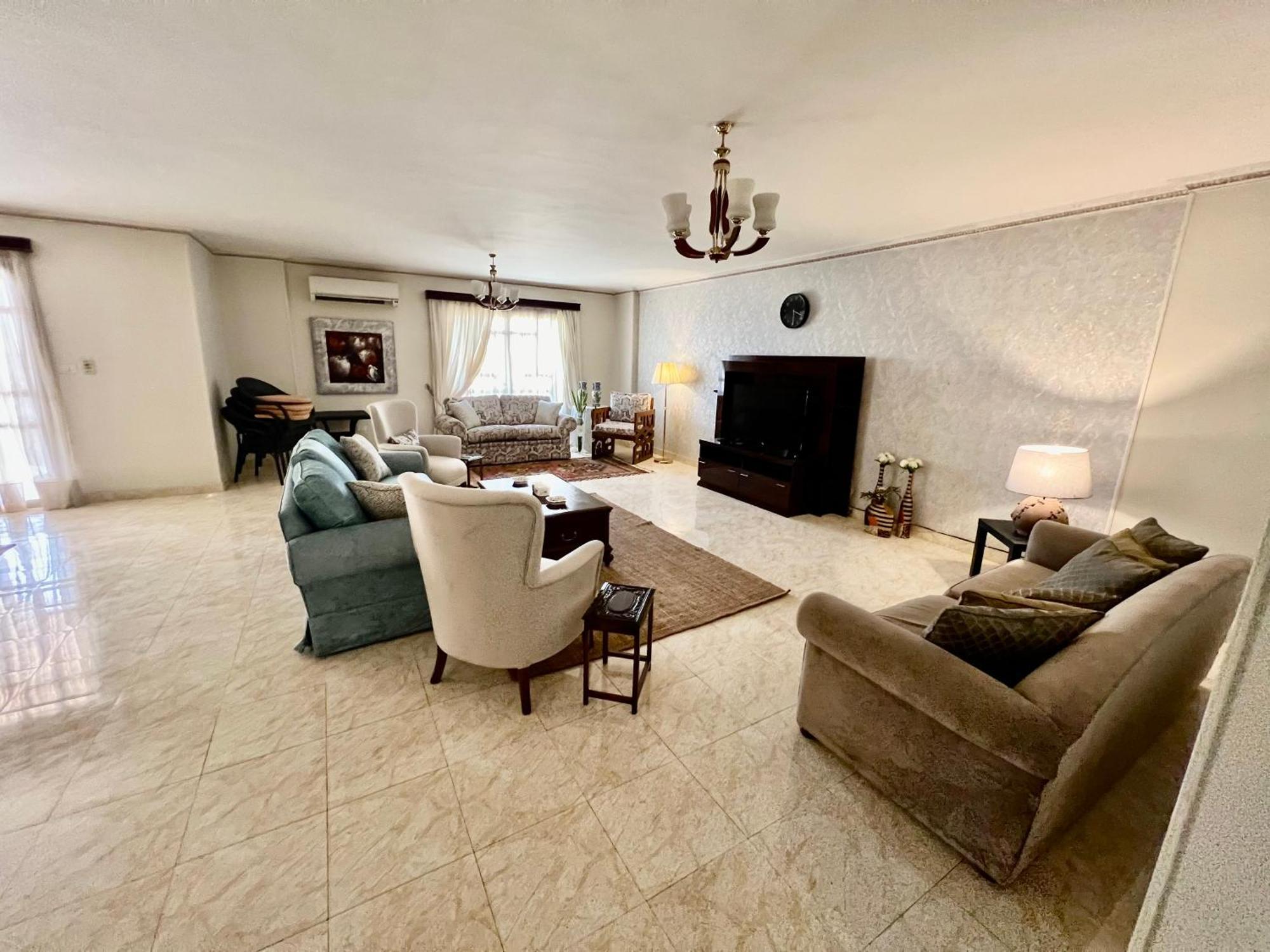 Luxurious 3 Bedroom Rustic Apartment Overlooking Huge Garden - For Families And Couples Kairó Kültér fotó